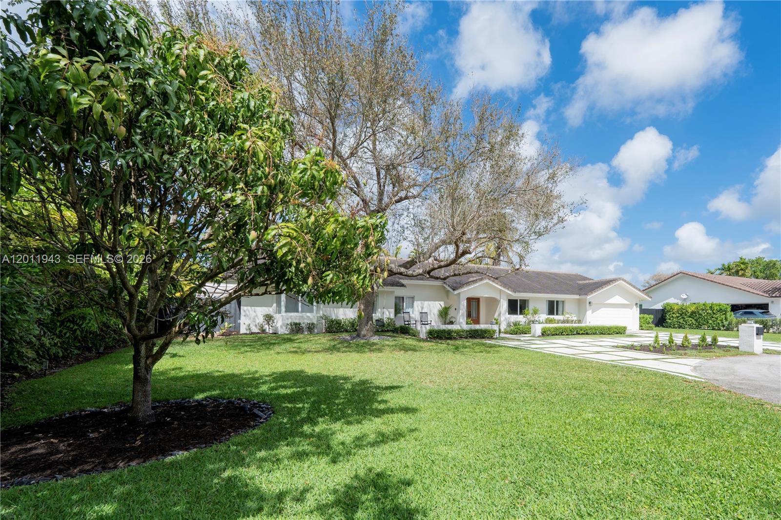 PINEWOOD ESTATES - Residential