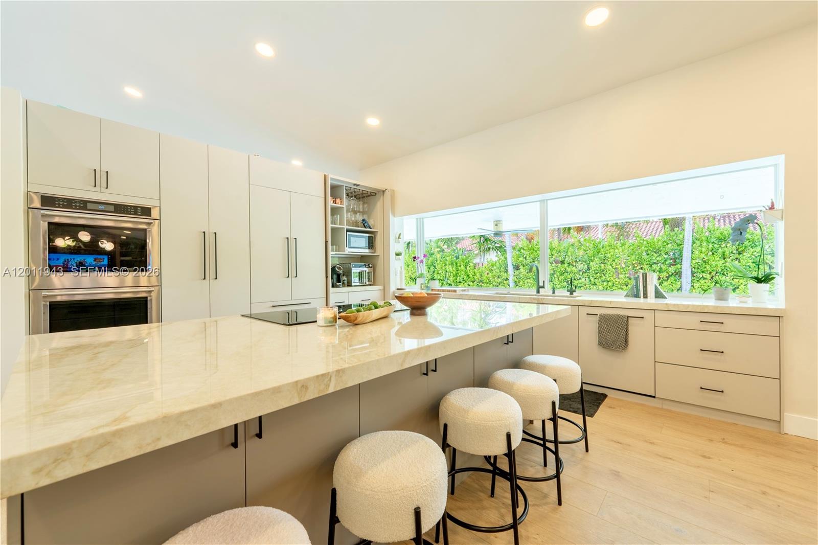 PINEWOOD ESTATES - Residential