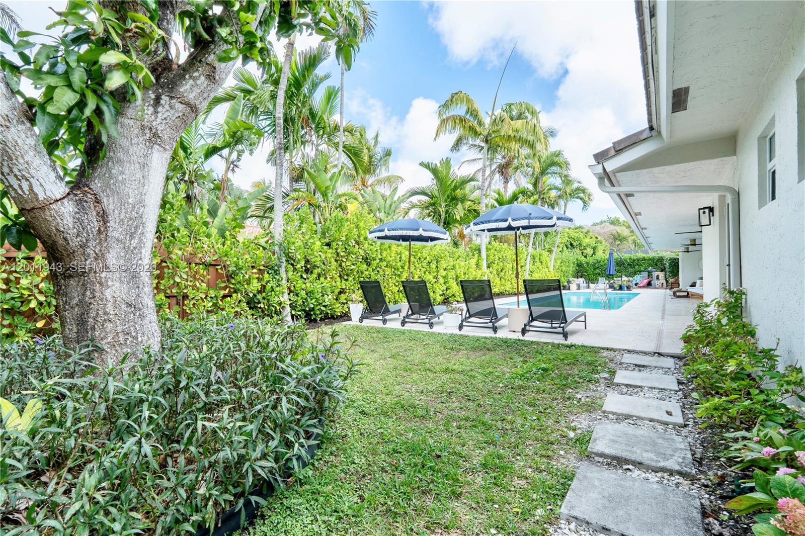 PINEWOOD ESTATES - Residential