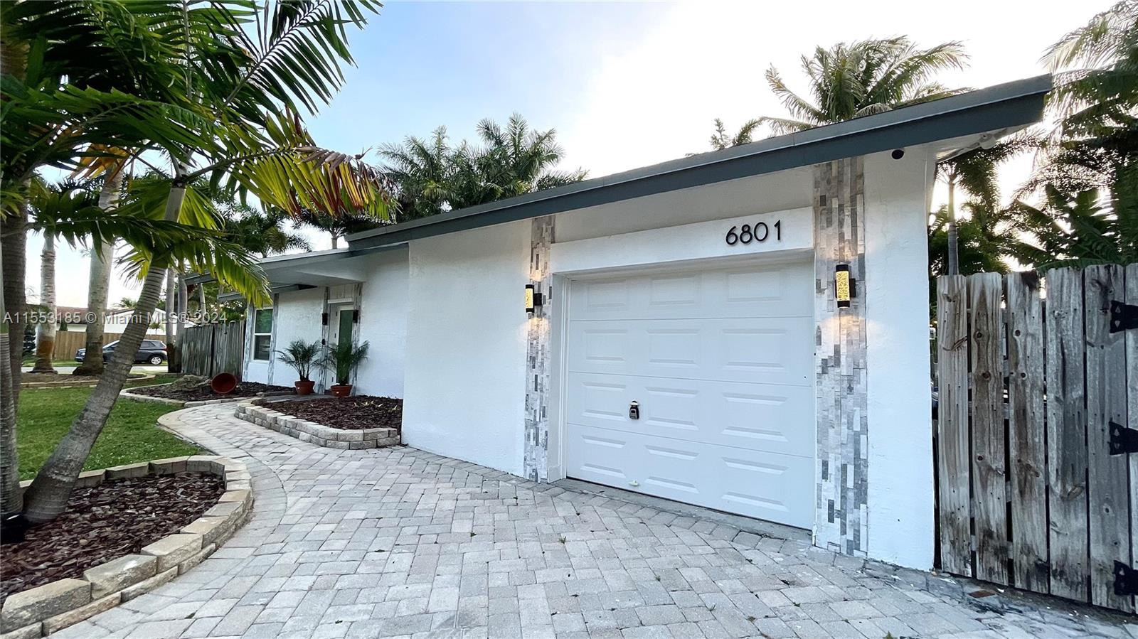 Property for Sale at Address Not Disclosed, Fort Lauderdale, Broward County, Florida - Bedrooms: 3 
Bathrooms: 2  - $649,990