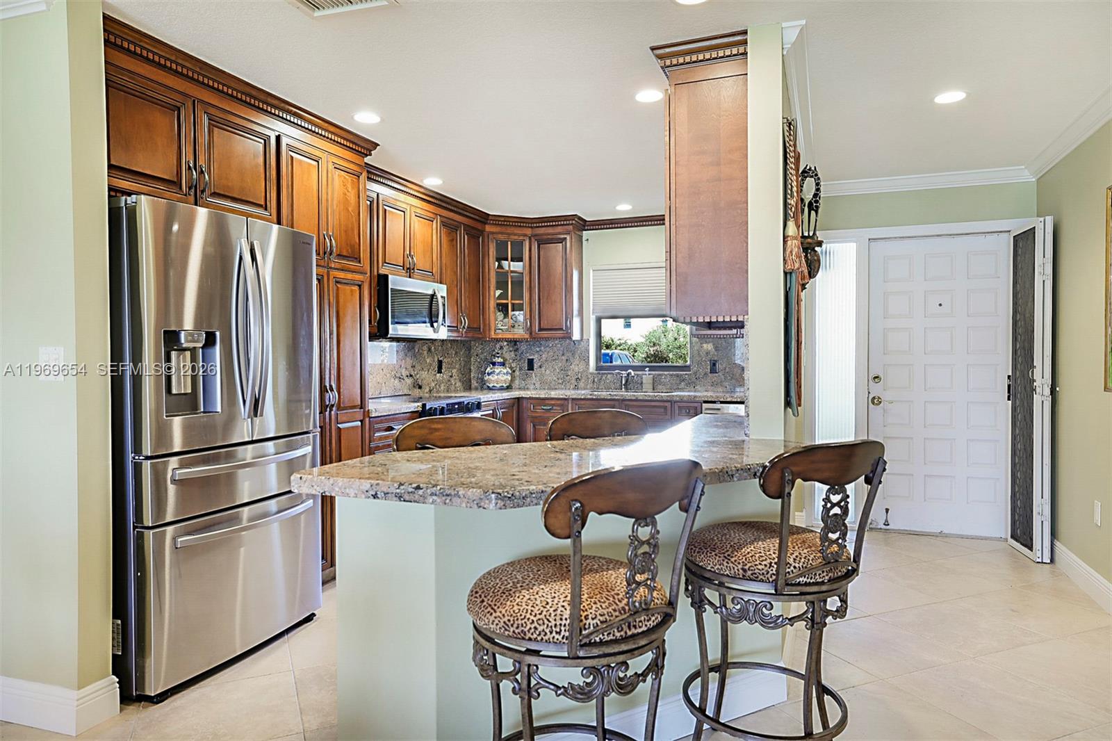 BROADVIEW CONDO - Residential