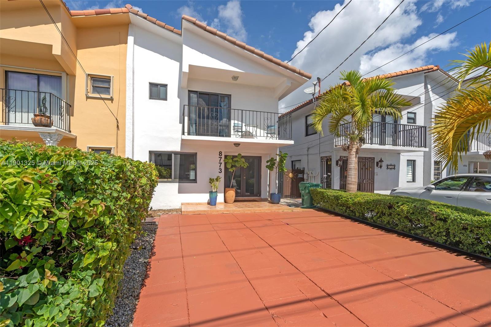 BIRD ROAD HIGHLANDS - Residential
