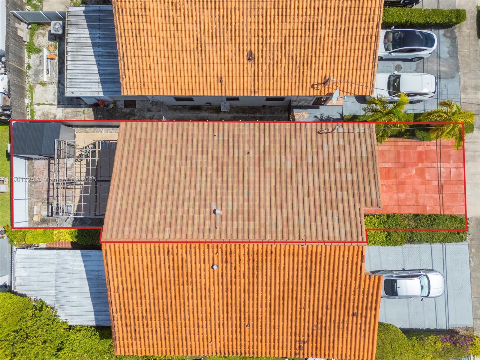 BIRD ROAD HIGHLANDS - Residential