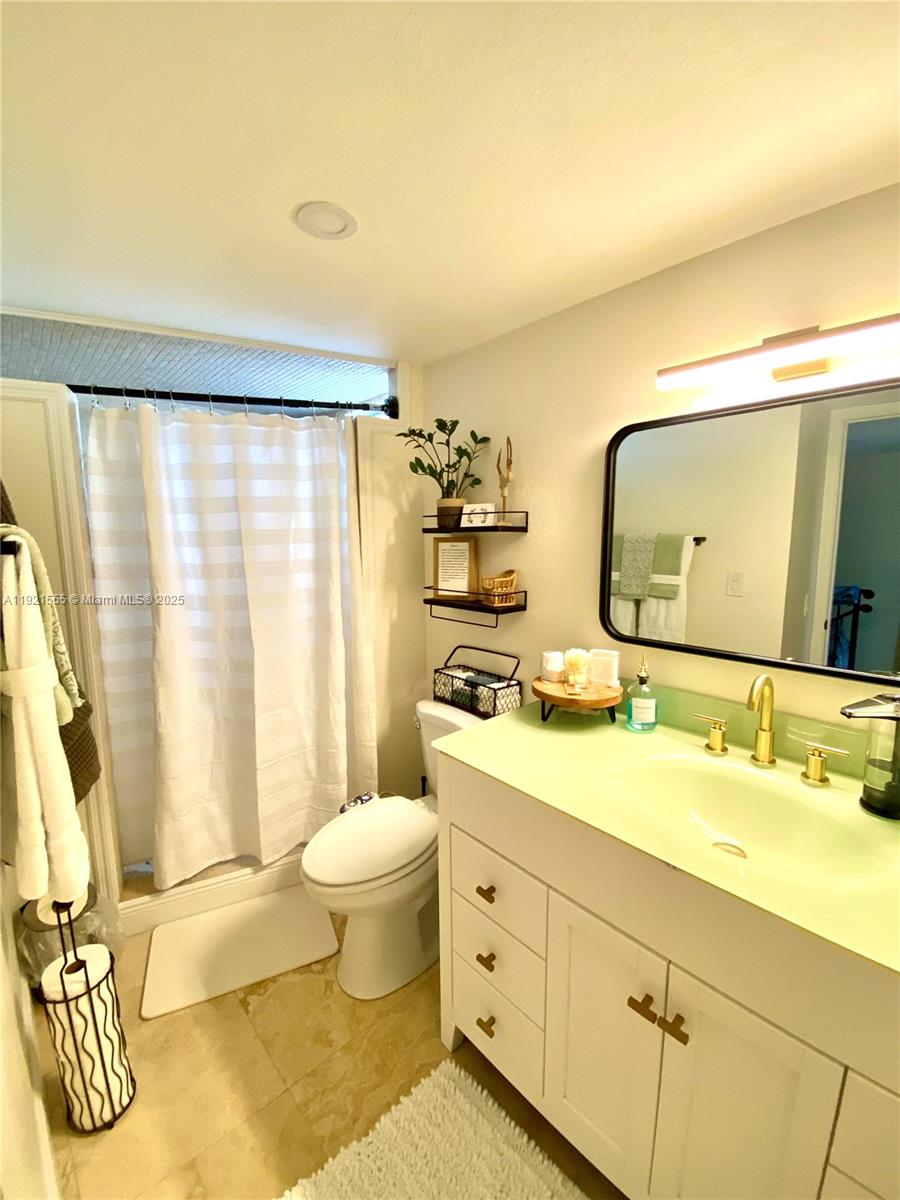 4600 SW 67th Ave 240