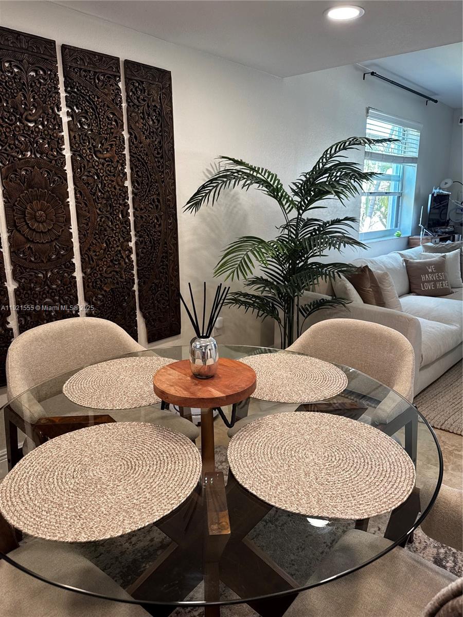 SUNWOOD CONDO - Residential