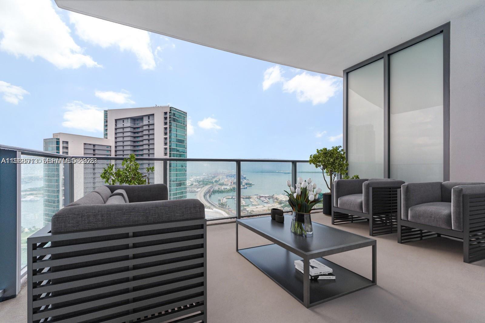 PARAMOUNT MIAMI WORLDCENT - Residential Lease