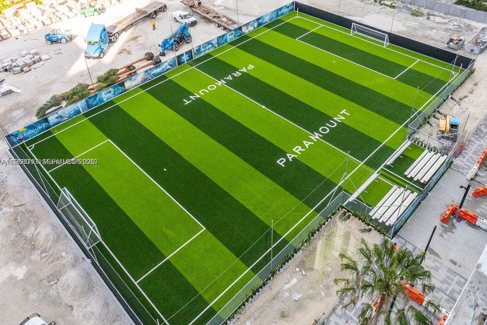 PARAMOUNT MIAMI WORLDCENT - Residential Lease