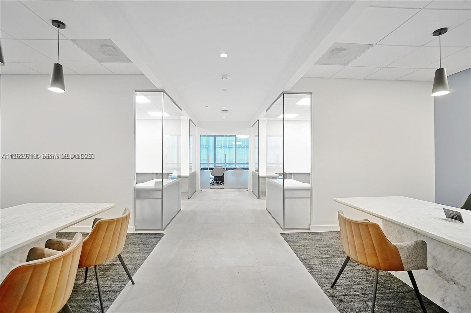 PARAMOUNT MIAMI WORLDCENT - Residential Lease