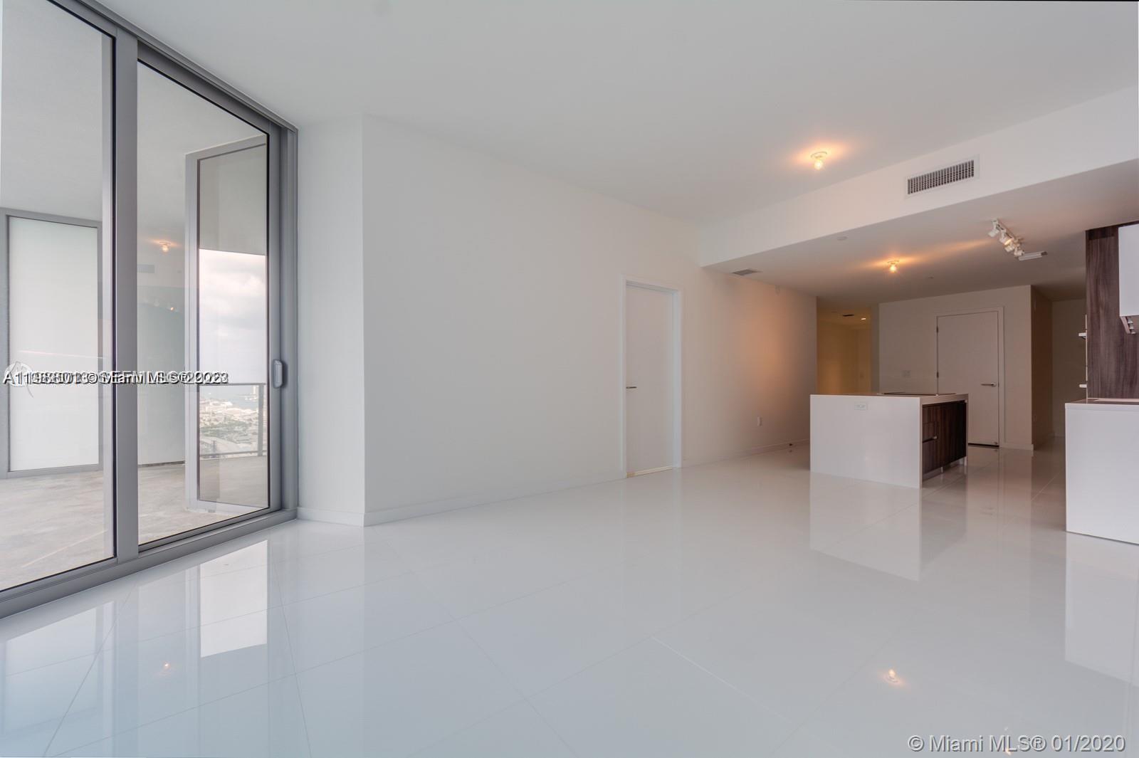 PARAMOUNT MIAMI WORLDCENT - Residential Lease