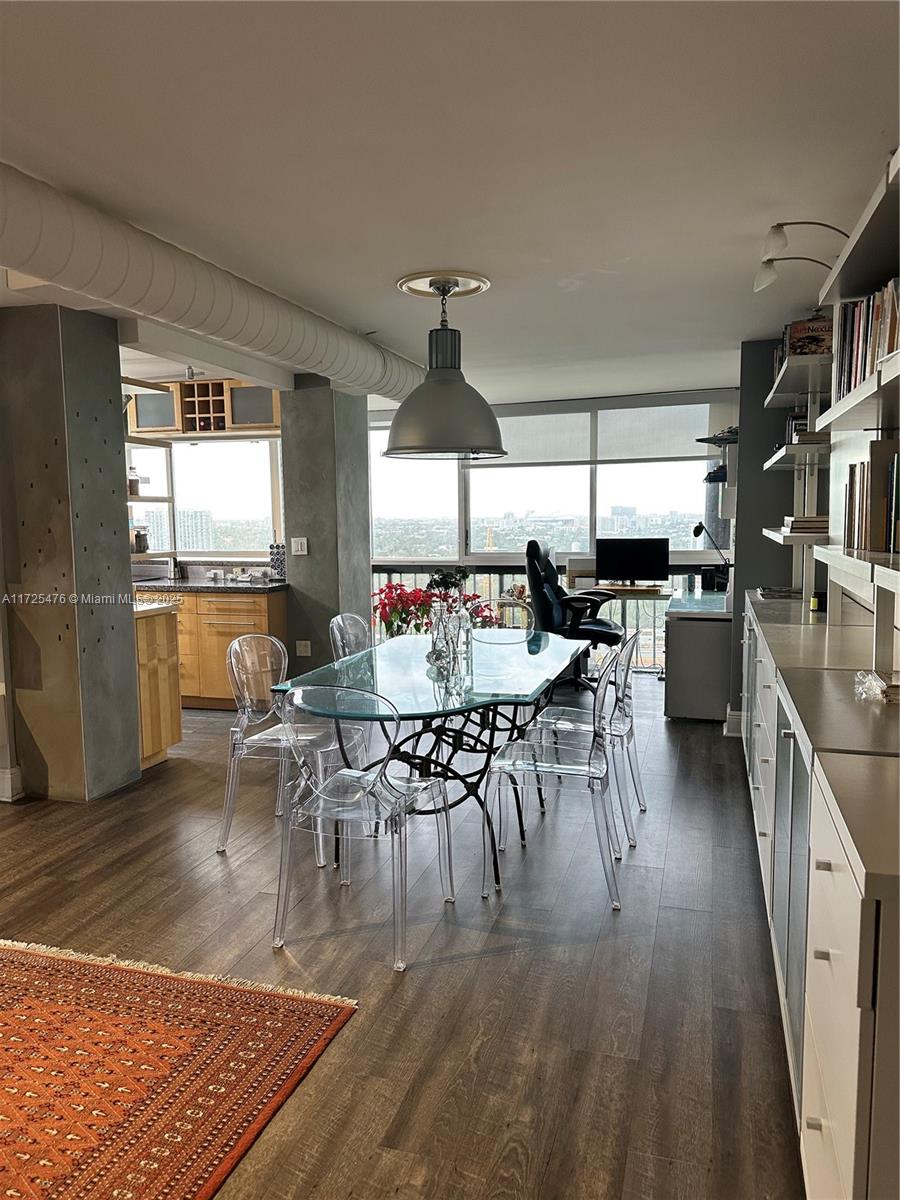 2333 Brickell Ave 2116