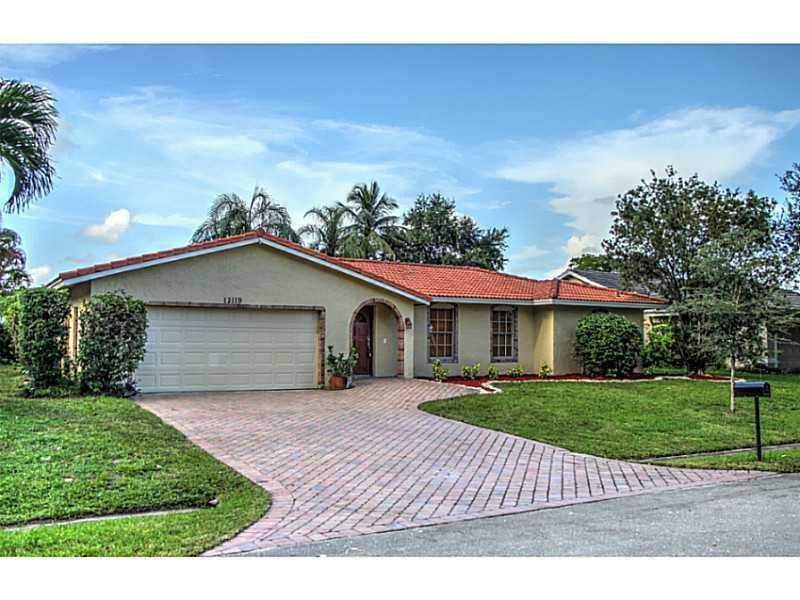 Gorgeous Waterfront House with large Backyard and a Pool. Attached Enclosed Garage, large Master Bedroom, Porcelain Tiles, New Wooden Kitchen with Granite Counter top, Recently Painted, Beautiful Landscaping. Only First and One month Security Deposit to m ove in.
