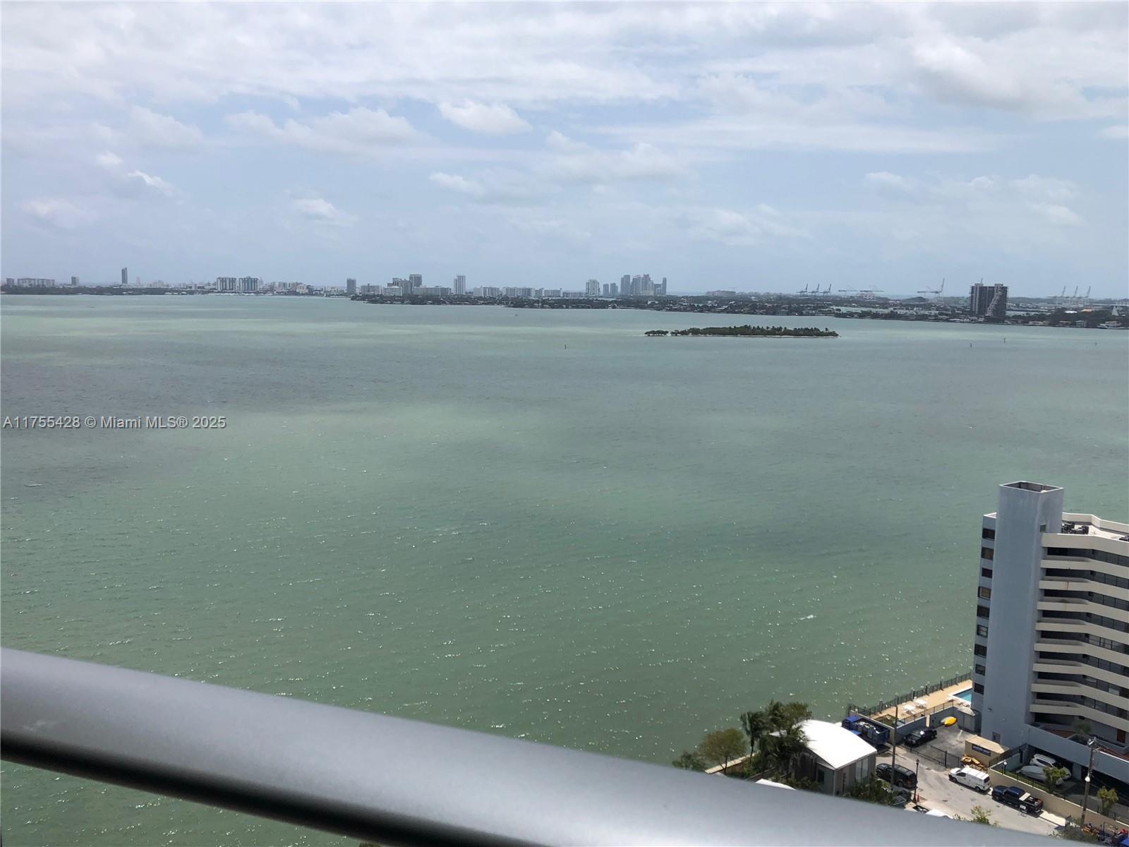 PARAISO BAY CONDO - Residential