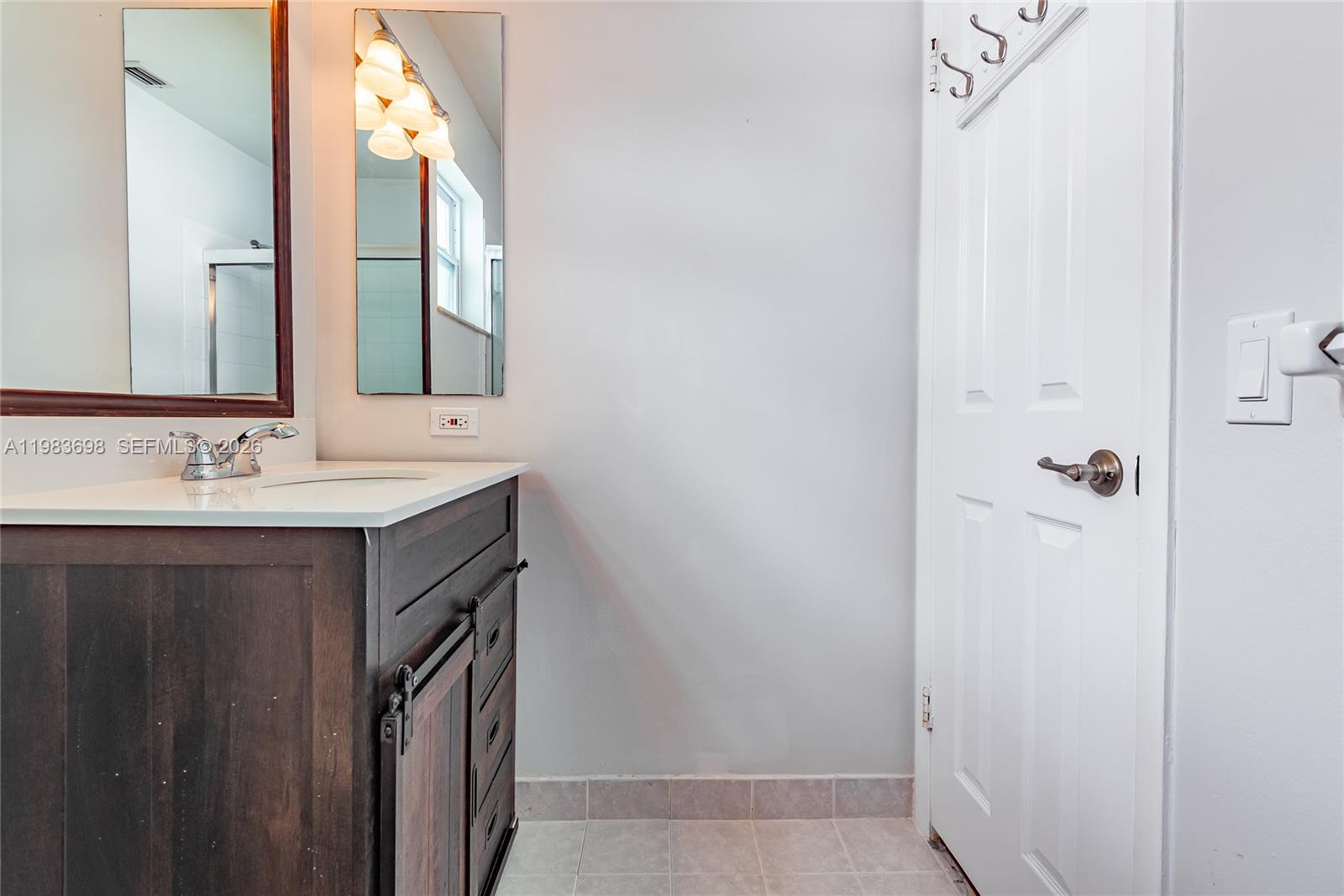 TROPIC PALMS 1 - Residential