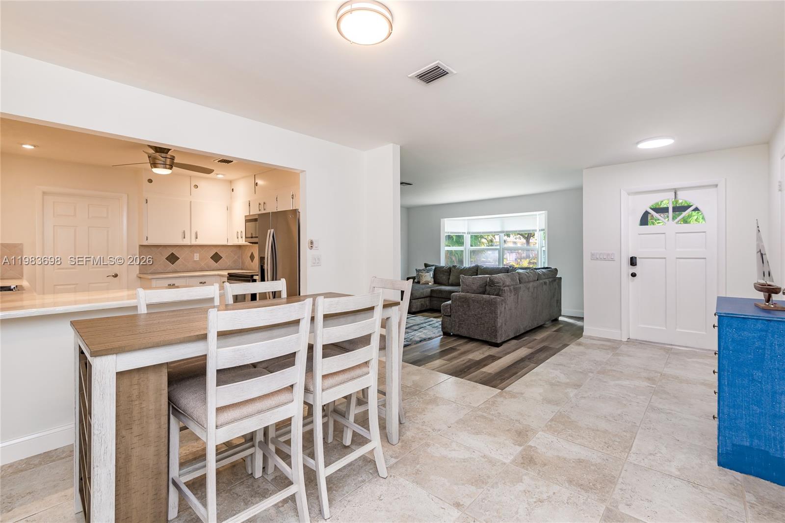 TROPIC PALMS 1 - Residential