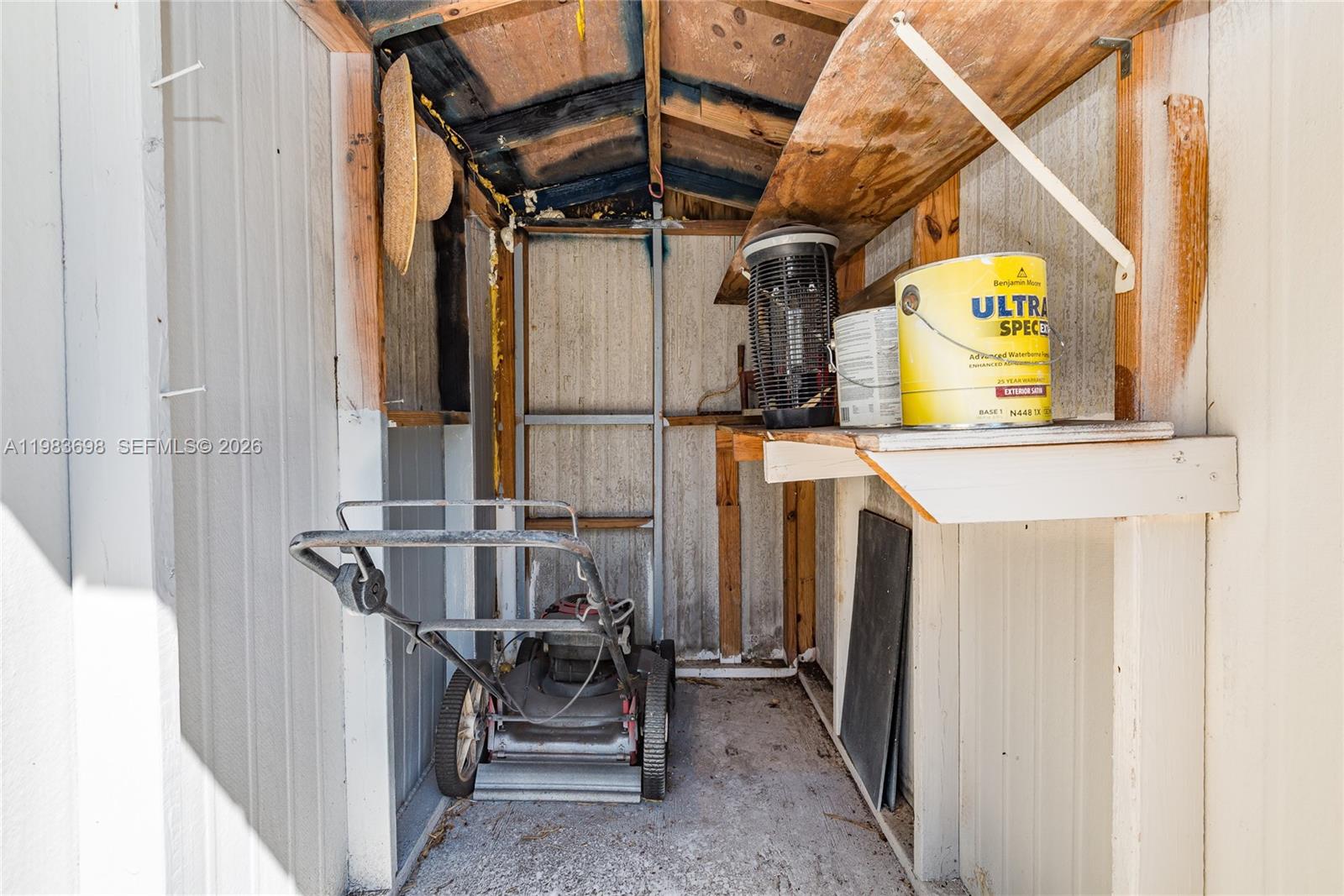 TROPIC PALMS 1 - Residential