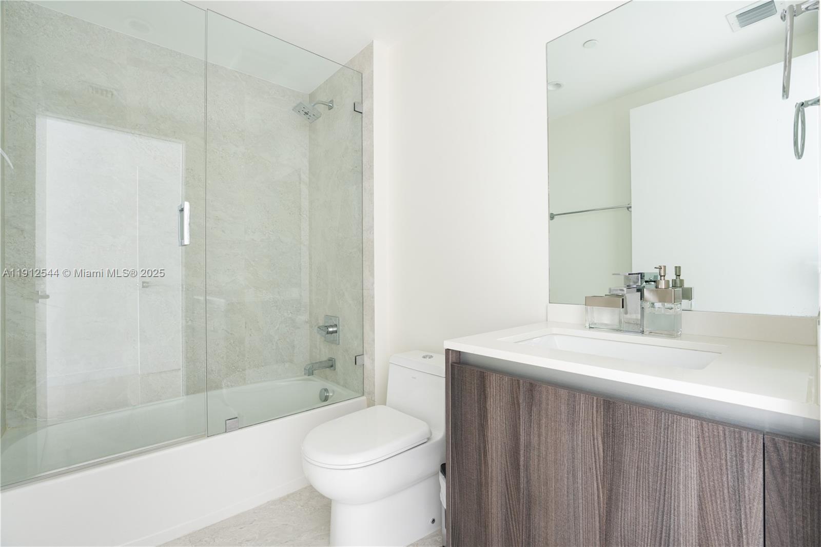 ARIA ON THE BAY CONDO - Residential