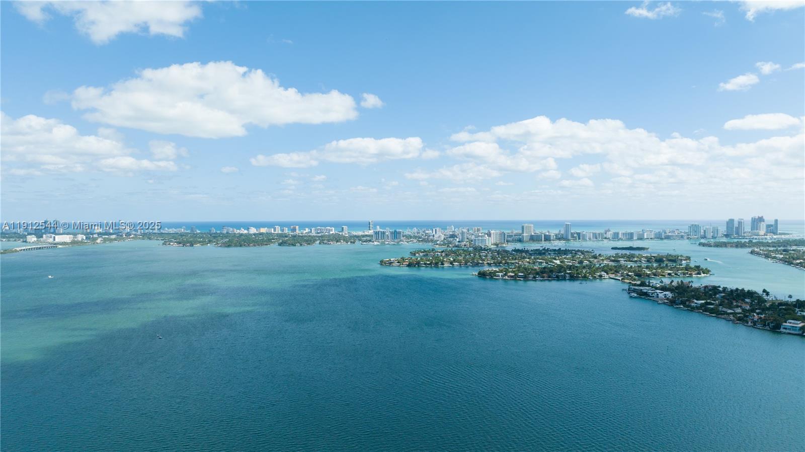 ARIA ON THE BAY CONDO - Residential