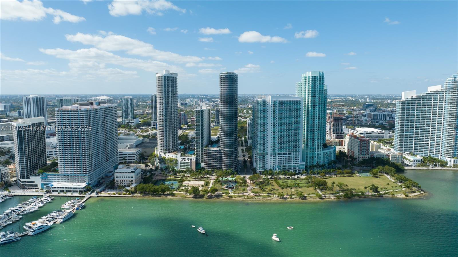 ARIA ON THE BAY CONDO - Residential