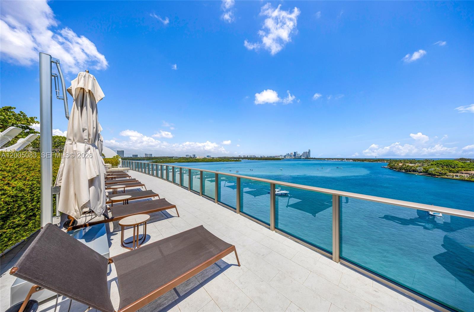 ONDA RESIDENCES - Residential