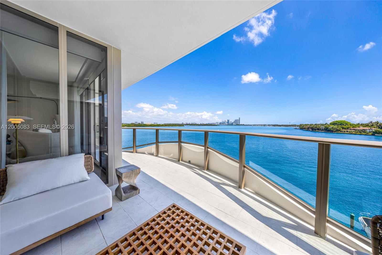 ONDA RESIDENCES - Residential