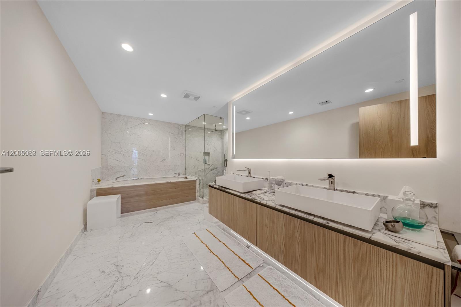 ONDA RESIDENCES - Residential