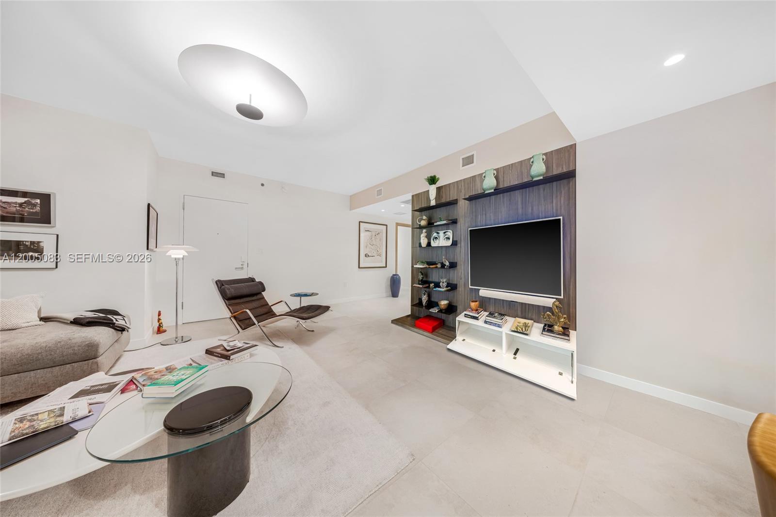 ONDA RESIDENCES - Residential