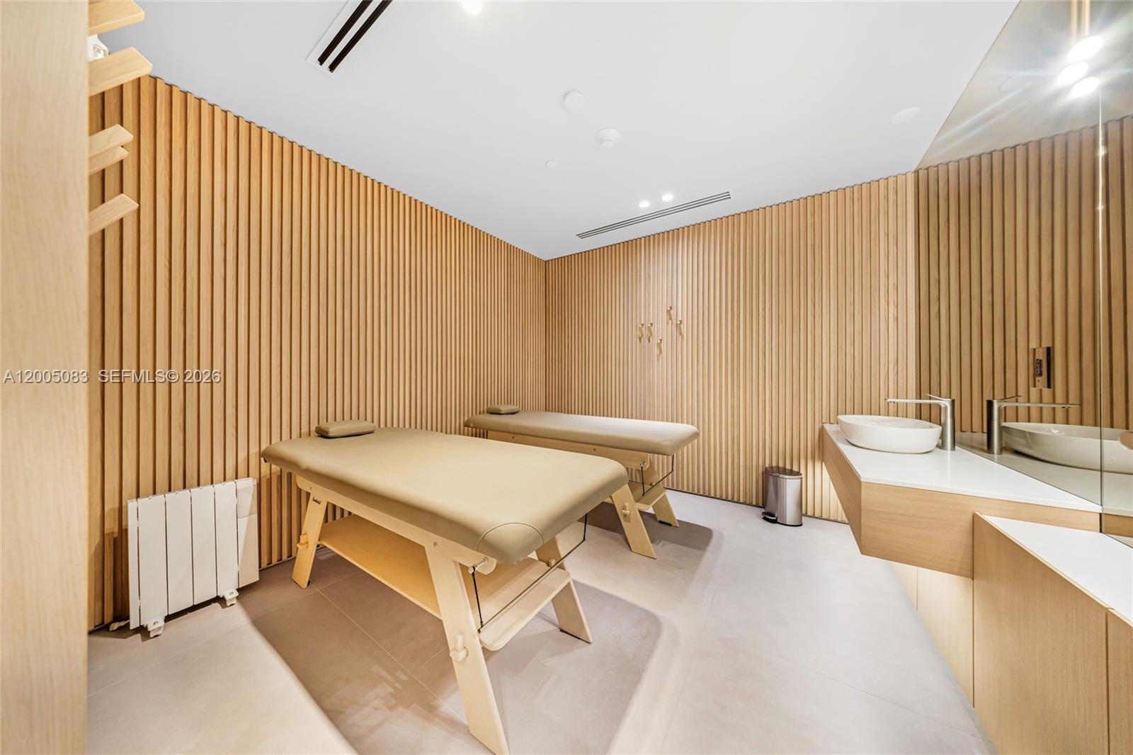 ONDA RESIDENCES - Residential