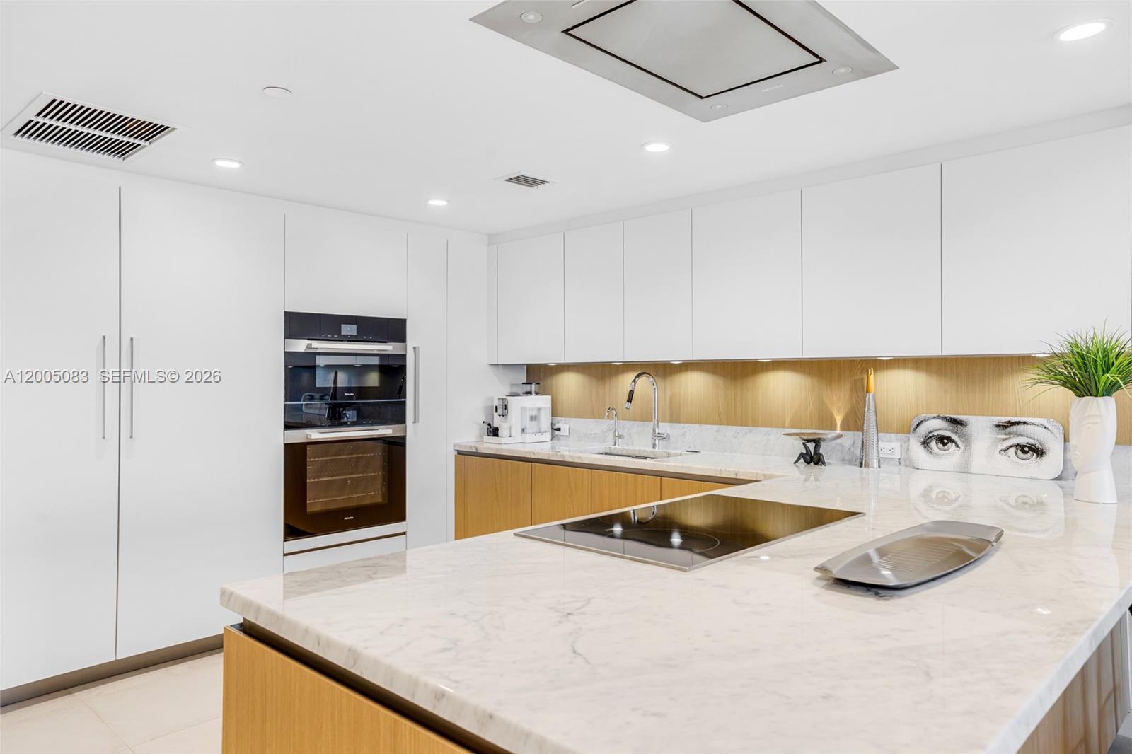 ONDA RESIDENCES - Residential