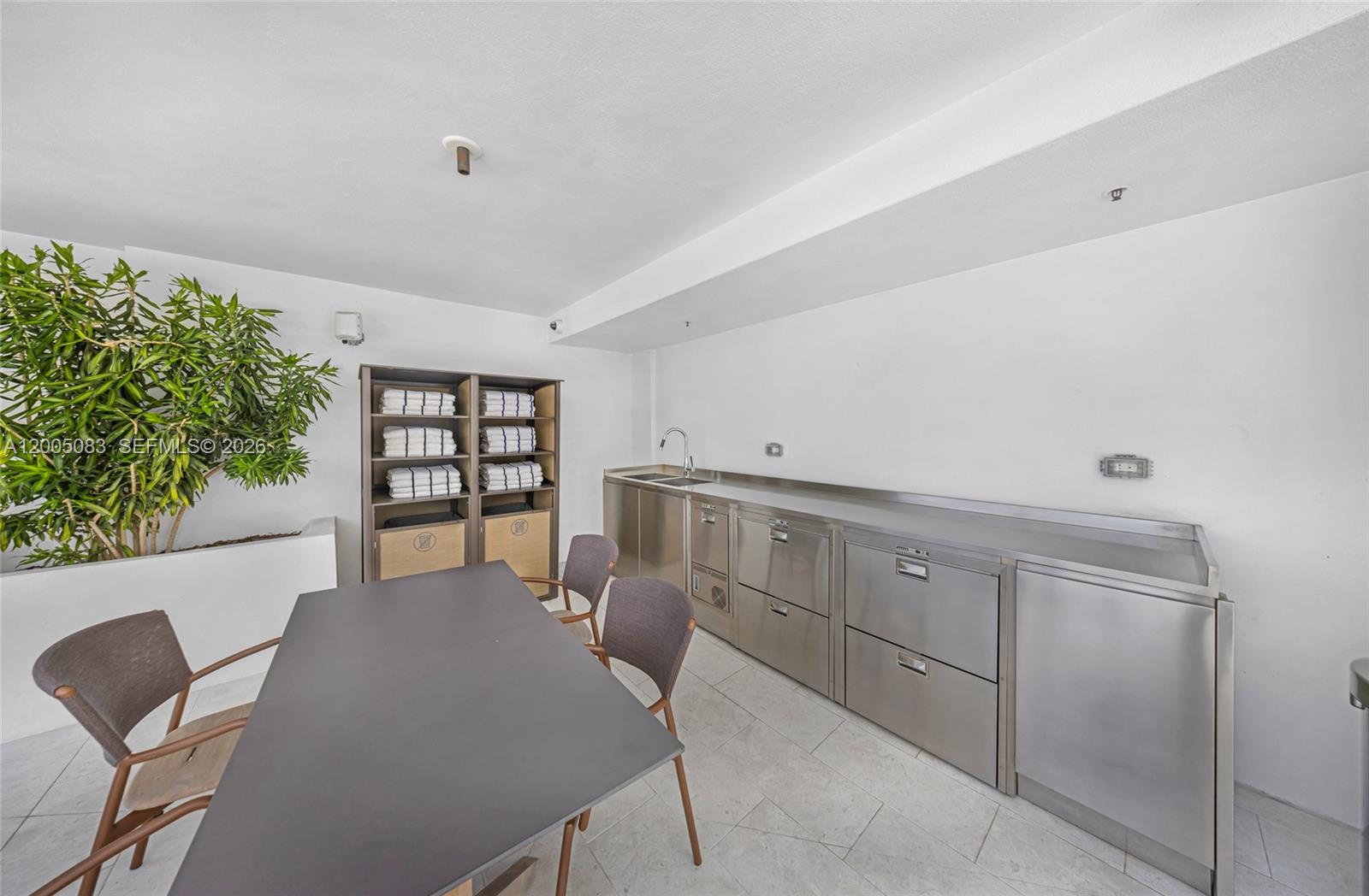 ONDA RESIDENCES - Residential