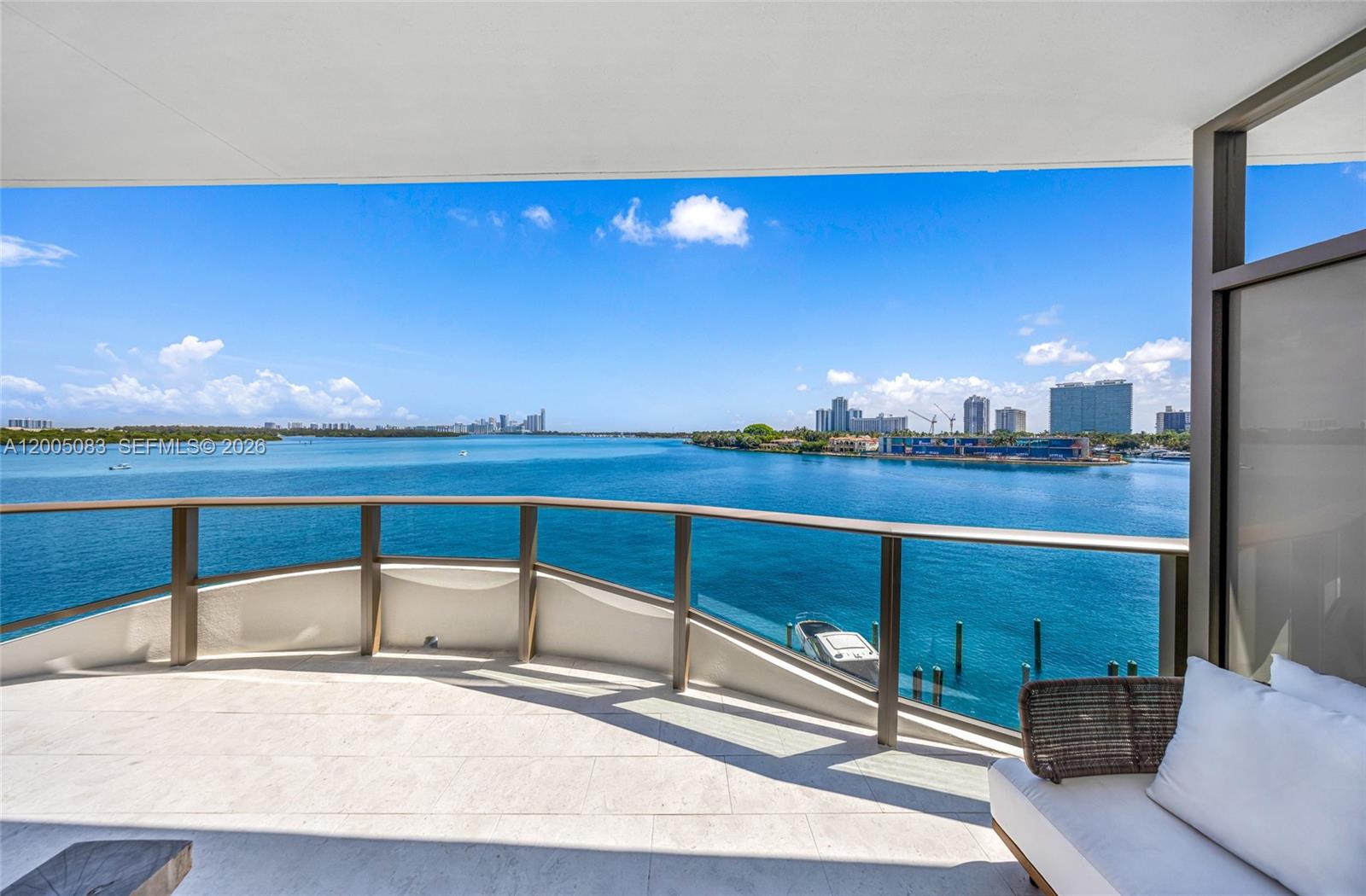 ONDA RESIDENCES - Residential