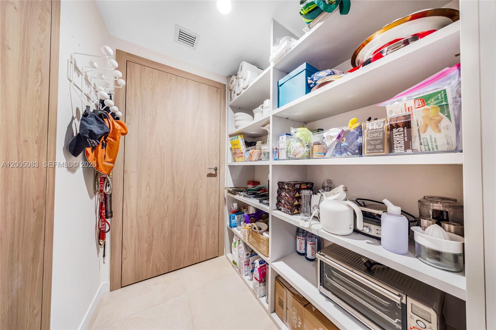 ONDA RESIDENCES - Residential