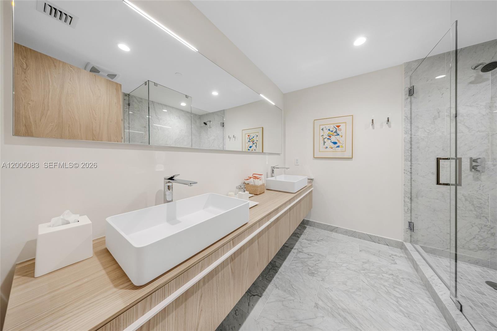 ONDA RESIDENCES - Residential