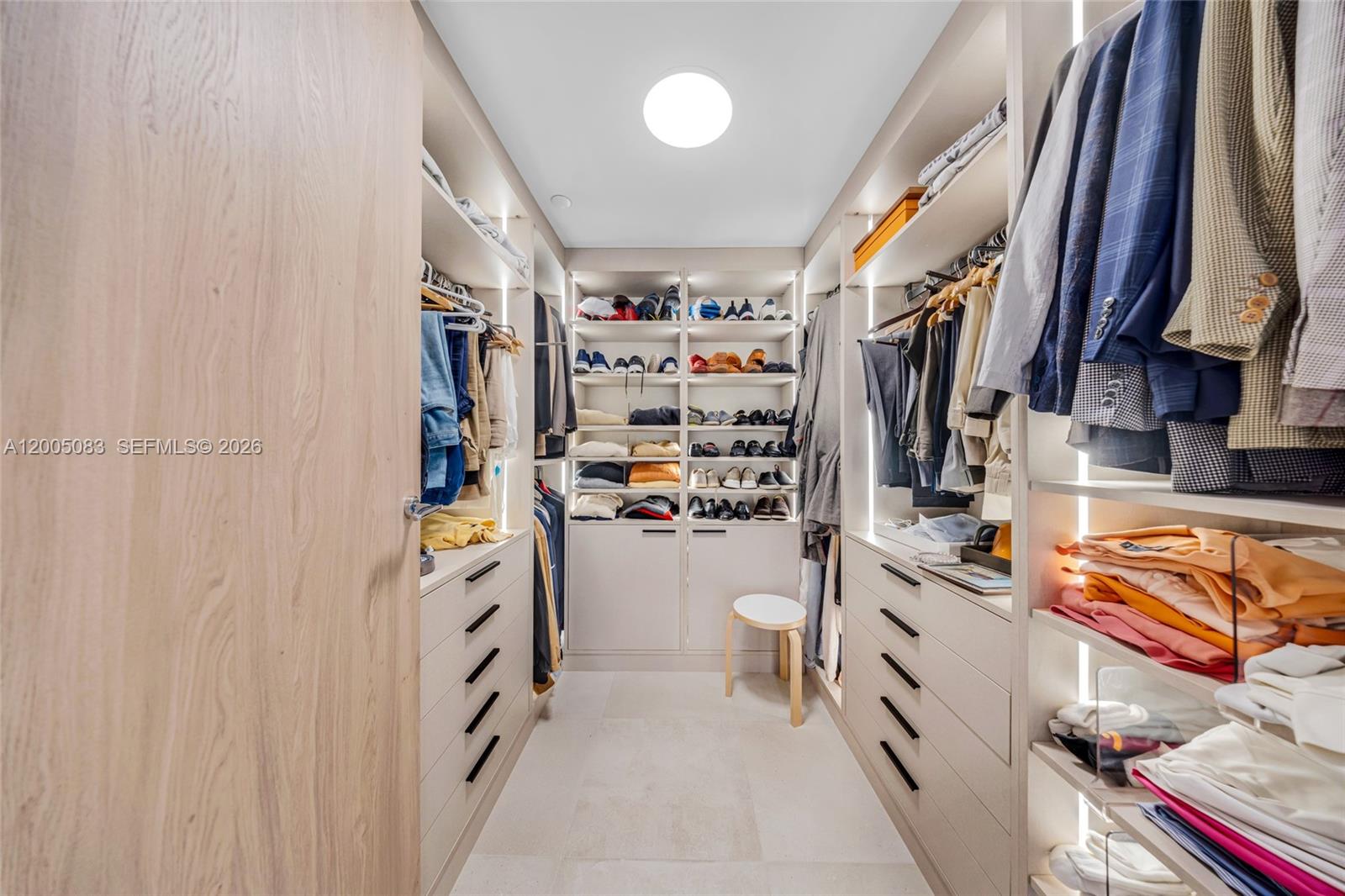 ONDA RESIDENCES - Residential