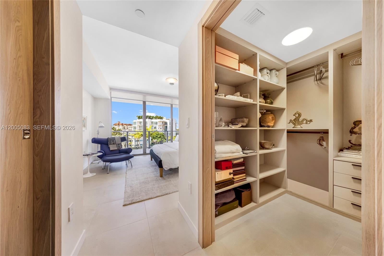 ONDA RESIDENCES - Residential