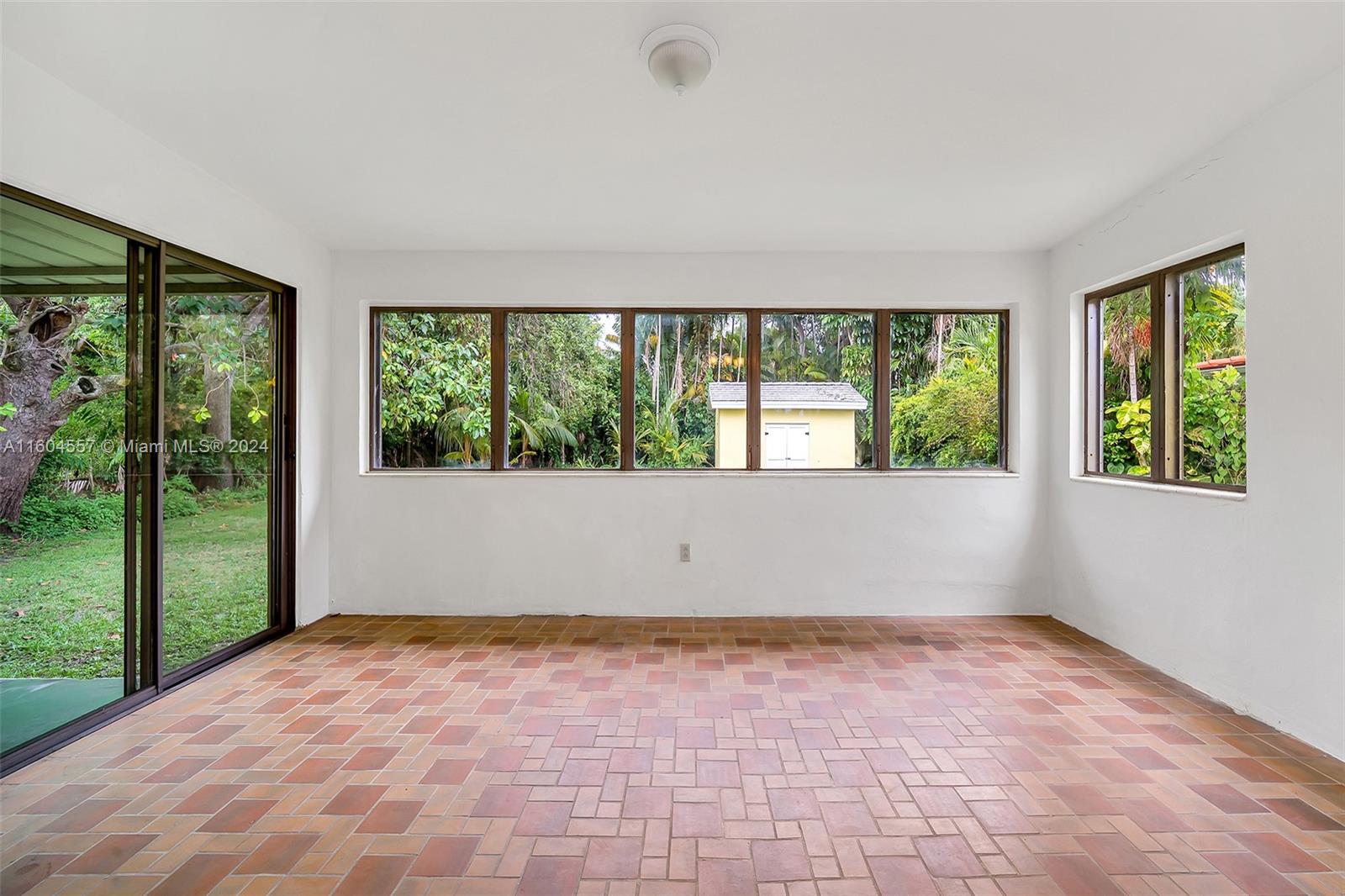 GRIFFING BISCAYNE PARK ES - Residential