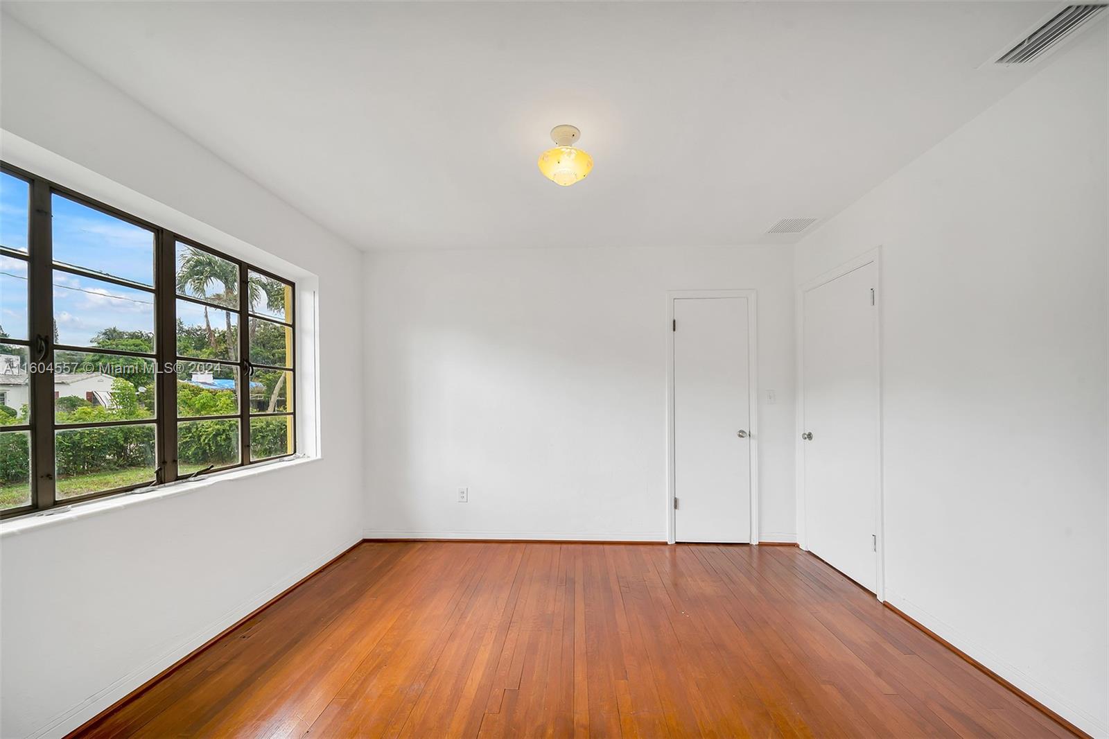 GRIFFING BISCAYNE PARK ES - Residential