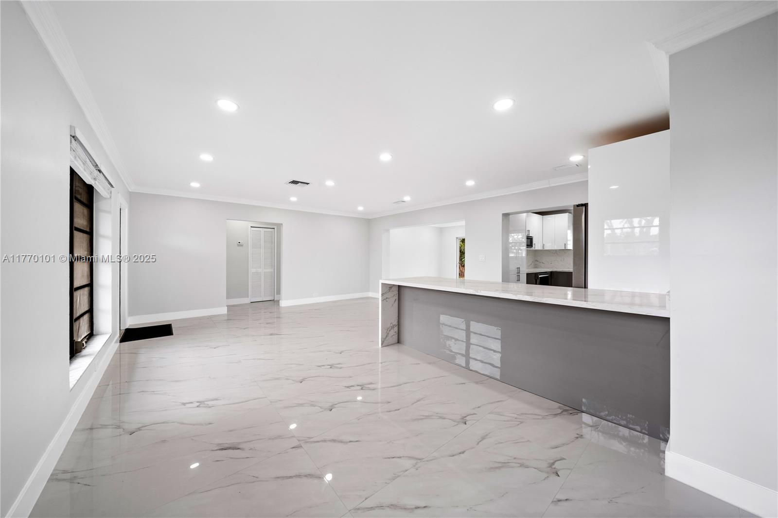 HIGHLAND MANOR SEC 3 - Residential