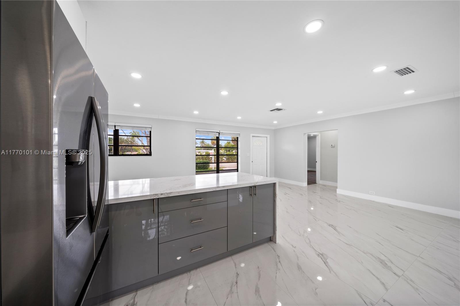 HIGHLAND MANOR SEC 3 - Residential