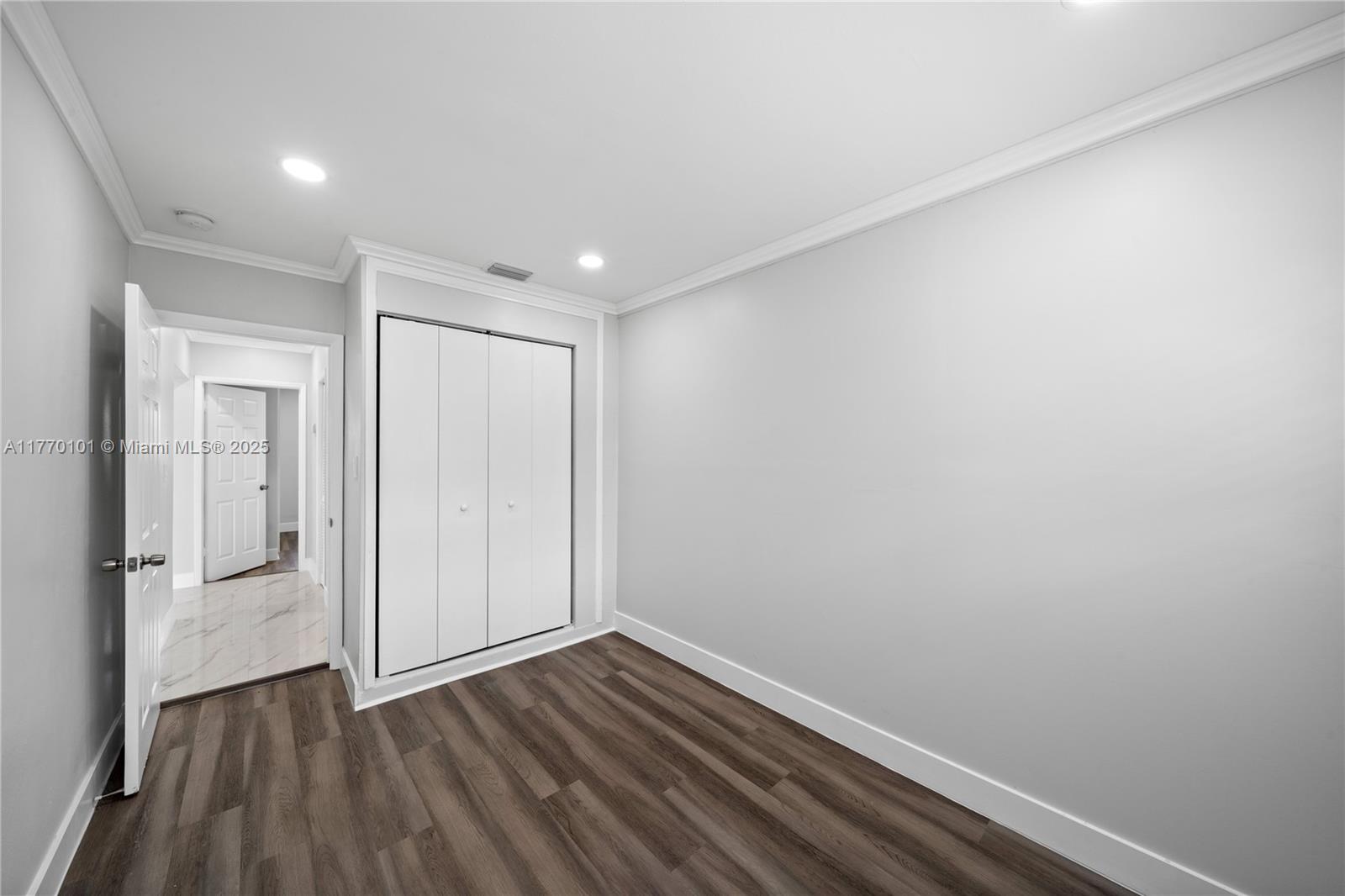 HIGHLAND MANOR SEC 3 - Residential