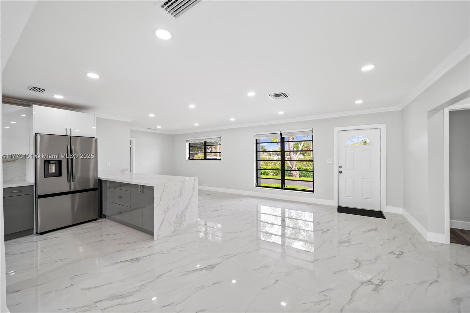 HIGHLAND MANOR SEC 3 - Residential