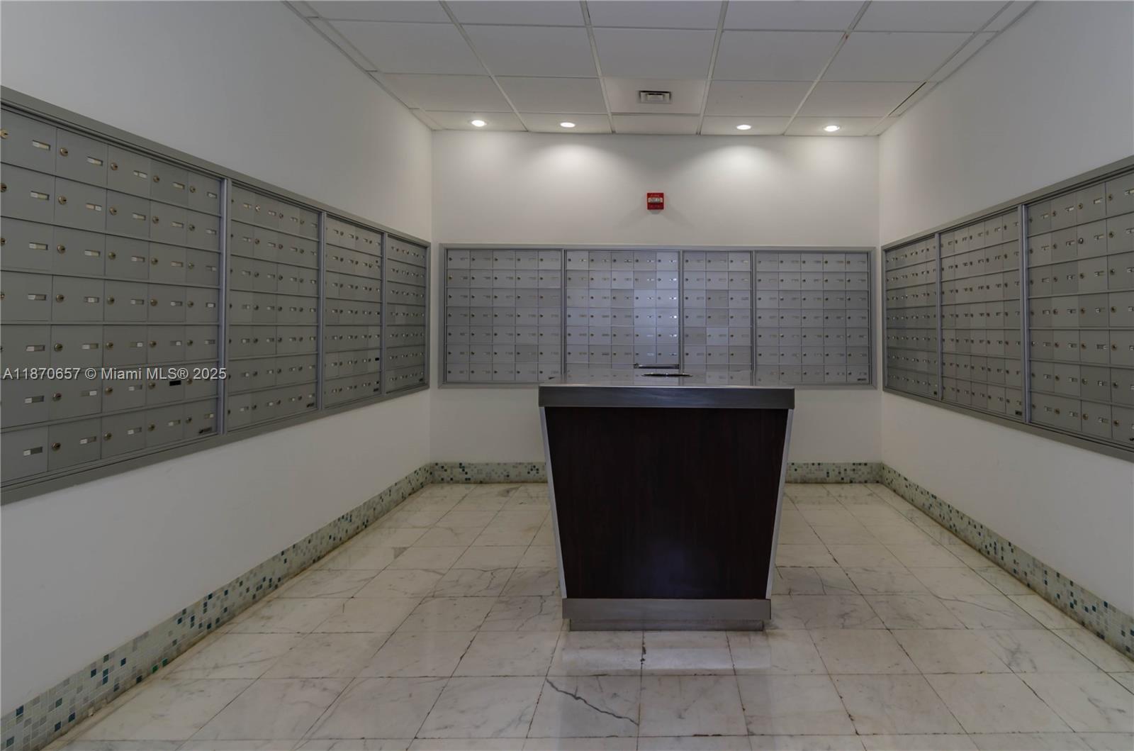 MIRADOR 1000 CONDO - Residential