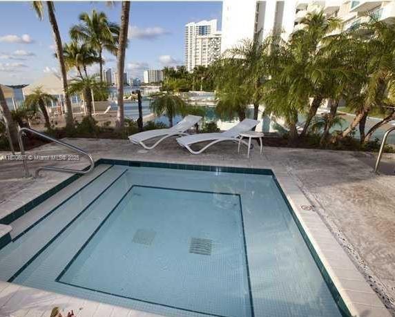 MIRADOR 1000 CONDO - Residential