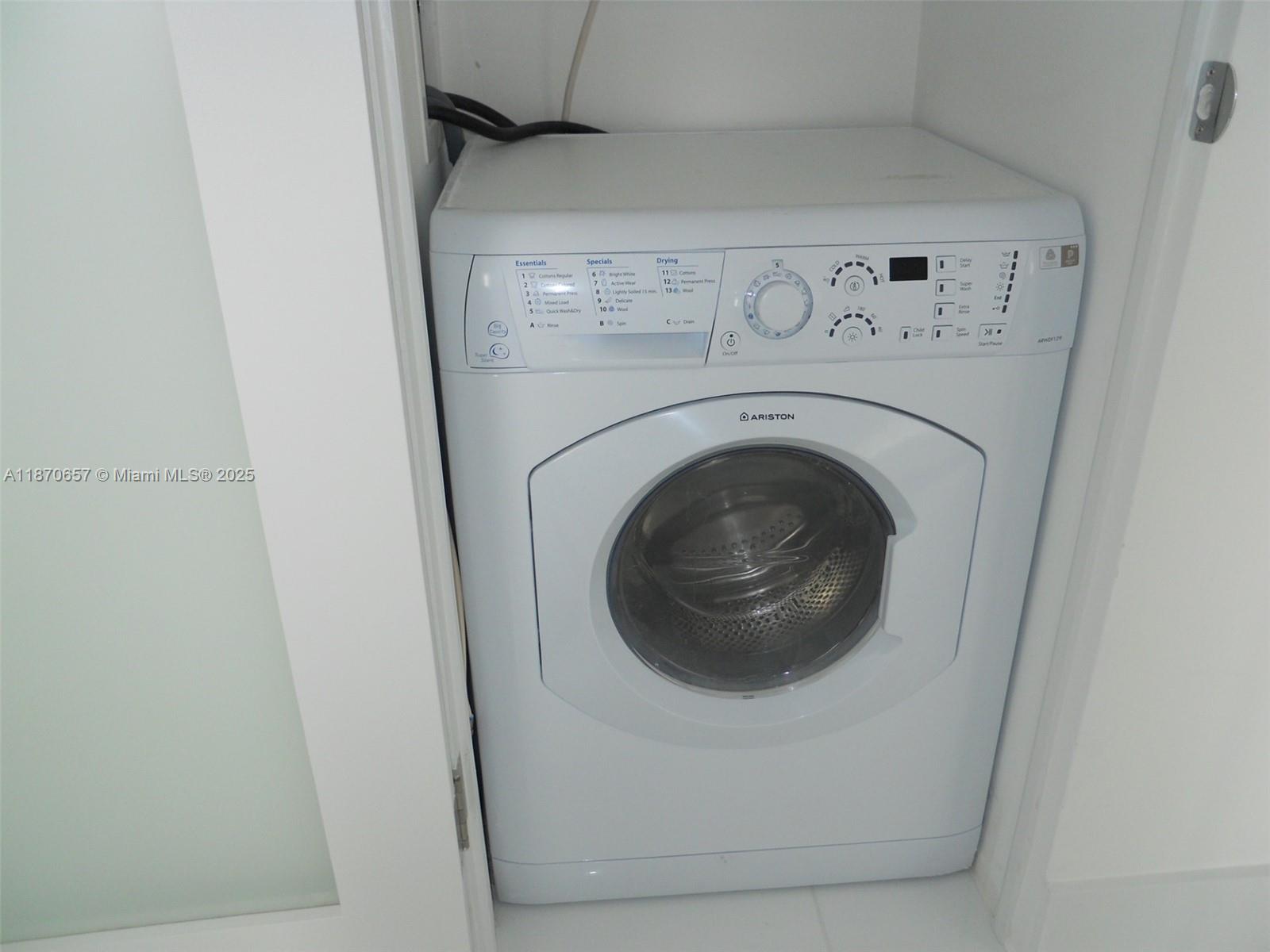 MIRADOR 1000 CONDO - Residential