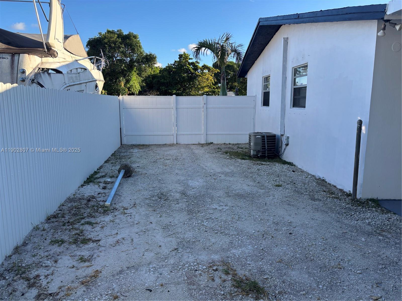 BOULEVARD HEIGHTS SEC TEN - Residential Lease