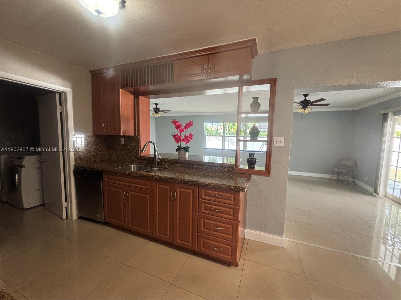 BOULEVARD HEIGHTS SEC TEN - Residential Lease