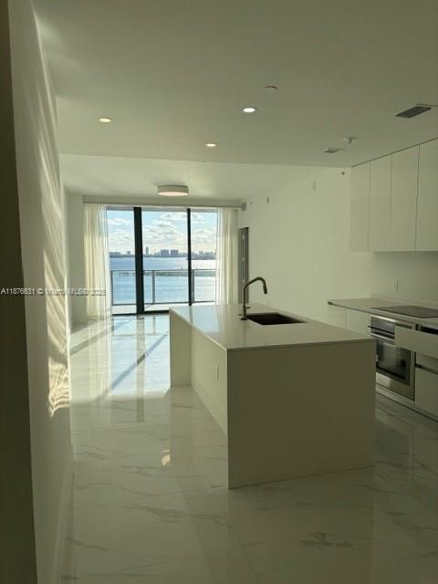 700 NE 24 1204 Miami FL 33137