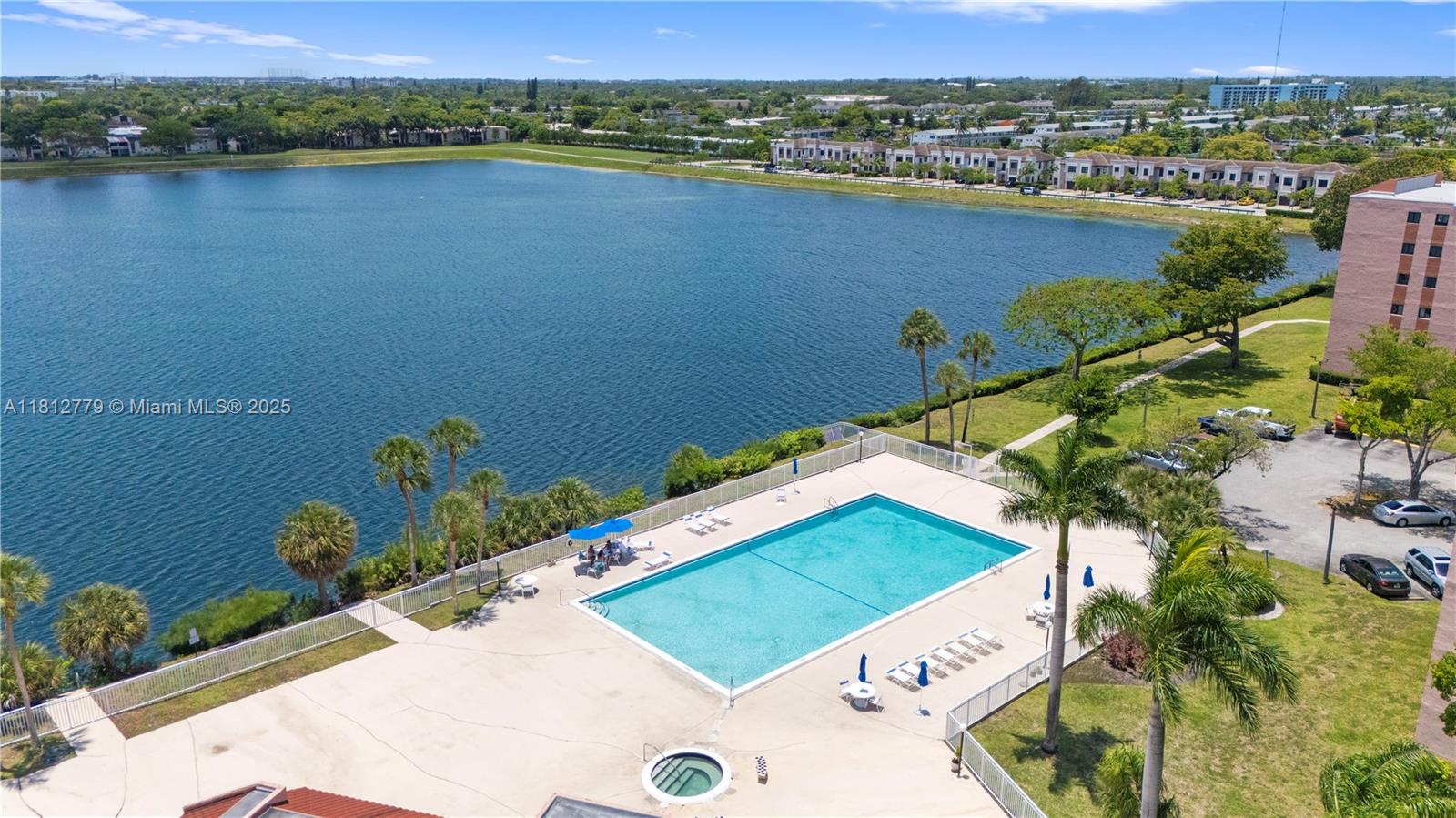 LAKE VIEW OF CALIF CLUB C - Residential