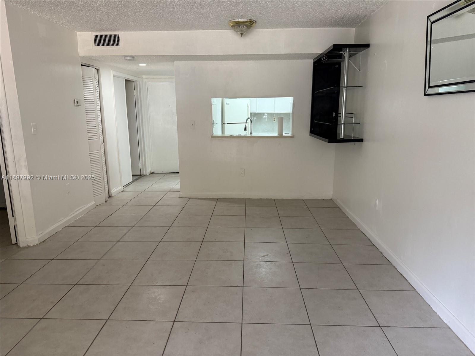 VERABELLA FALLS CONDO - Residential Lease