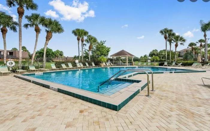 LAKES AT THE BLUFFS - Residential Lease