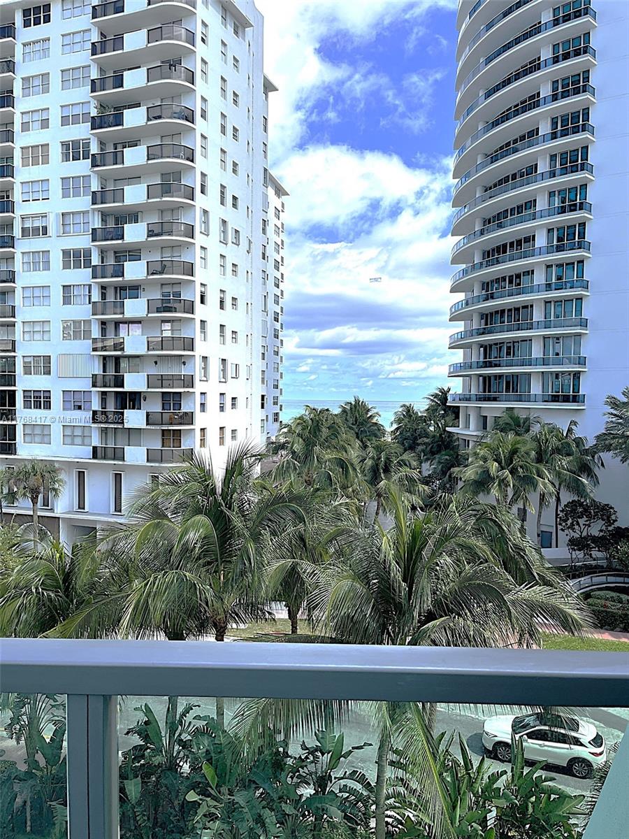 TERRA BEACHSIDE - Residential